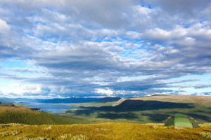 nikkaluokta-mountains-summer